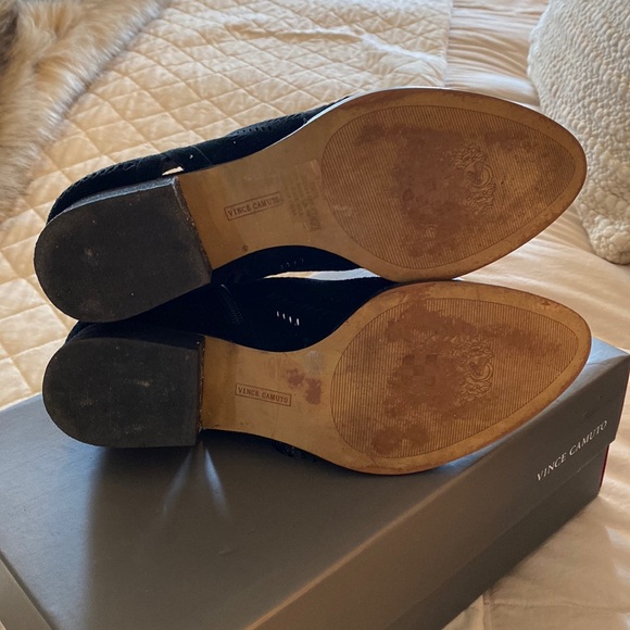 Vince Camino VV-Cammy Black Suede Booties Size 7.5M - Picture 5 of 5